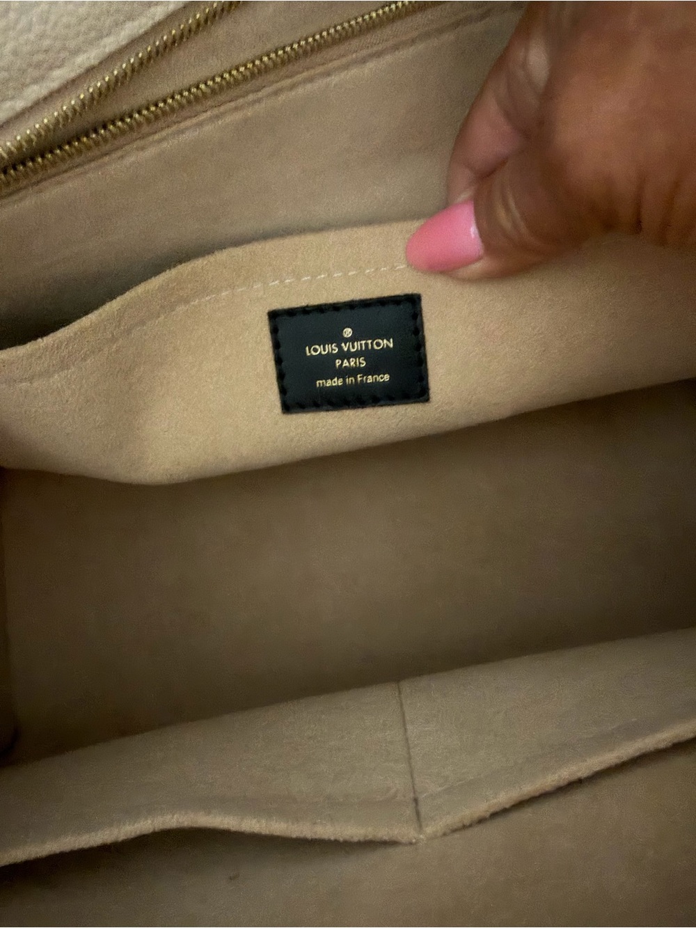Louis Vuitton On My Side MM Bag brand New dustbag only never used ❤️🤎price final - Picture 14 of 16